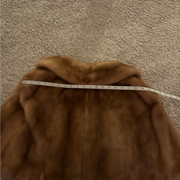 1940s vintage mink fur cape/shrug with pockets! - Picture 8 of 8
